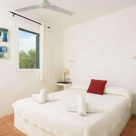 Villa 5 Bedroom Villa, Private Pool, Binibeca Vell