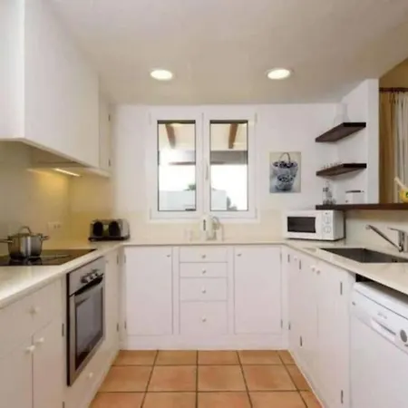 5 Bedroom Villa, Private Pool, Binibeca Vell 别墅 *